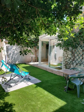 Sète Centre-ville - Jolie Maison 4 personnes - 60 m2 avec parking privé, wifi et clim